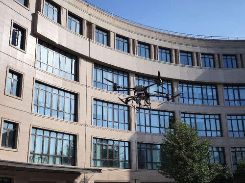 에 관한 최신 회사 뉴스 MYUAV FC30S 조명 소리 조명 조명 통합 장착 응용 프로그램 통합 도시 관리