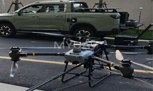 에 관한 최신 회사 뉴스 MYUAV 듀얼 트레이드 클리닝 UAV 및 레이더 순수 전기 픽업 트램의 시너지적 응용