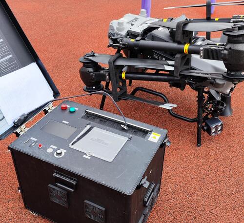 에 관한 최신 회사 뉴스 협업 및 정보: MYUAV-FC30M 통신 리레드 UAV의 시스템 아키텍처를 디코딩