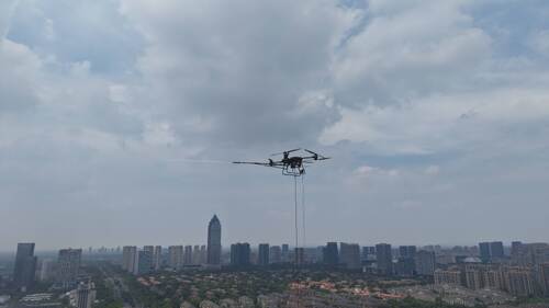 에 관한 최신 회사 뉴스 MYUAV 연결된 UAV: 120m 높이 안정적인 시야