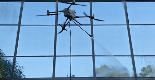 에 관한 최신 회사 뉴스 새로운 업그레이드. MYUAV 6세대 청소기 보다 깨끗하고 친환경적인 커튼 벽 청소 경험을 제공합니다.